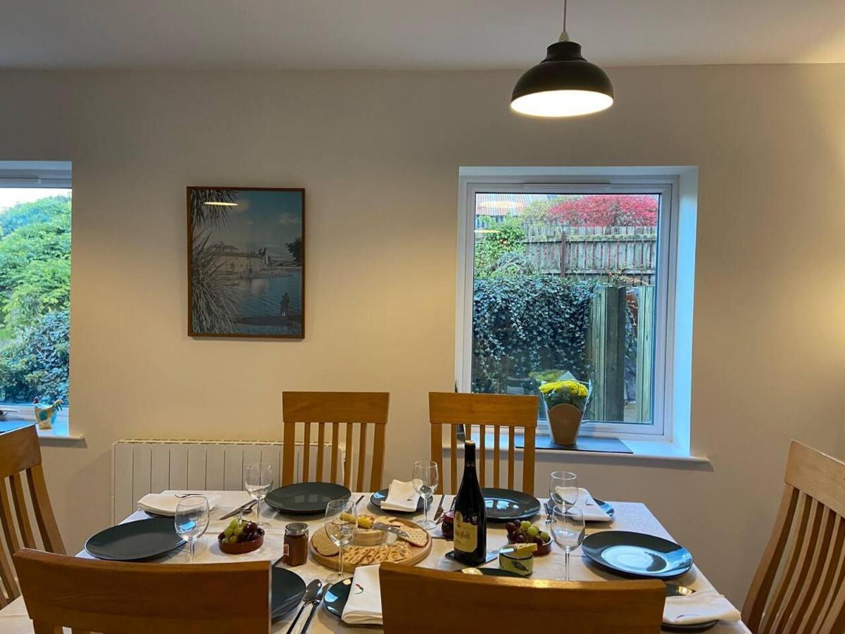 Town House In Ideal Location Central Enniskillen Exterior foto