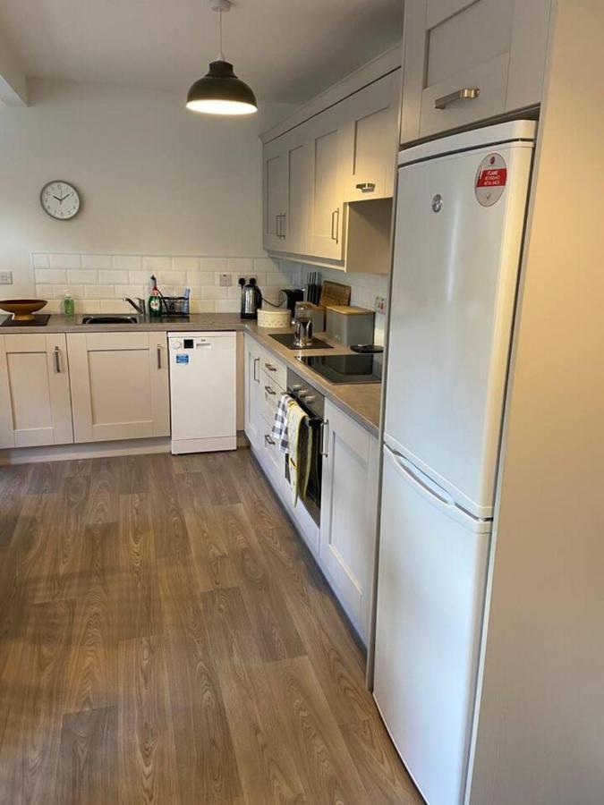 Town House In Ideal Location Central Enniskillen Exterior foto